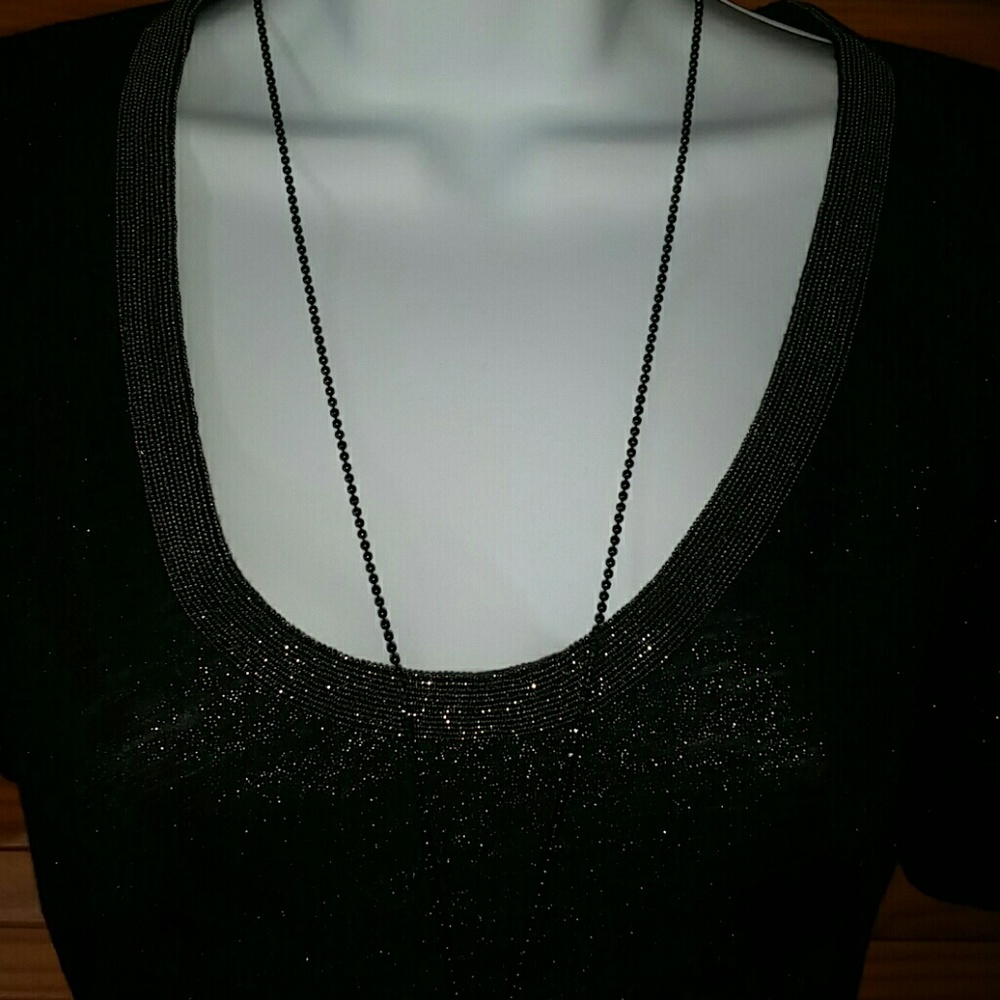 Top - Picture 2 of 4